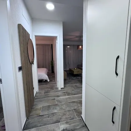 Lejlighed Ten Apartman